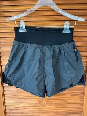 NIKE Women’s Black Active Running Shorts with High Waist